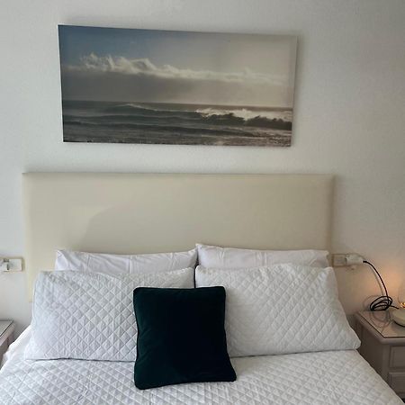 דירות Rincón de la Victoria Atico Vistas Al Mar Golf ,Piscina Y Parking Albatros 2 מראה חיצוני תמונה