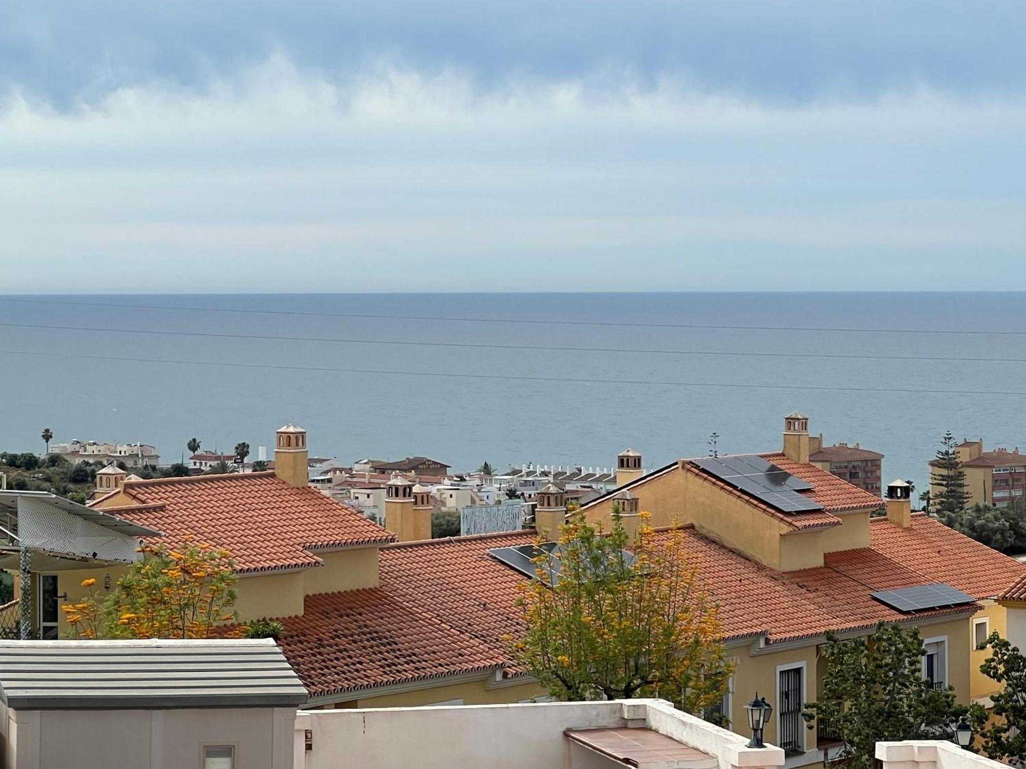 דירות Rincón de la Victoria Atico Vistas Al Mar Golf ,Piscina Y Parking Albatros 2 מראה חיצוני תמונה